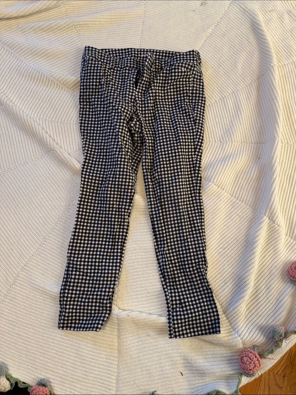 Old Navy Black and White Gingham Women’s Trousers